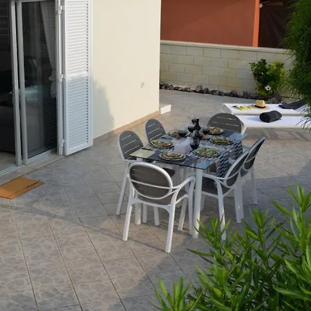 Erna Relax Dream Apartman Callao Salvaje